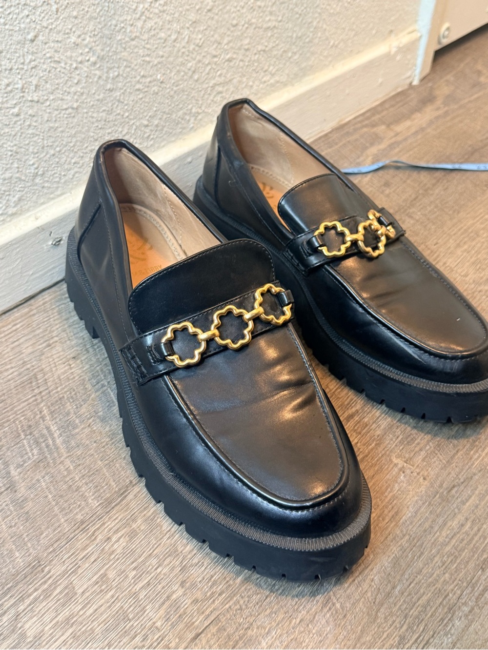 Sam & Libby Black Leather Loafers with Gold Clover Chain